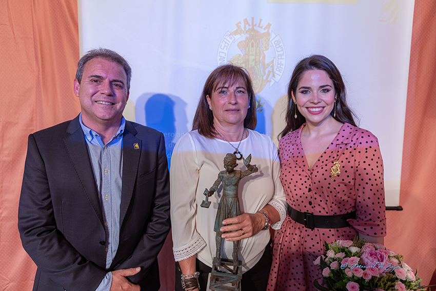 Homenaje a Manolo Algarra en la entrega del Premio Borumballa 2022